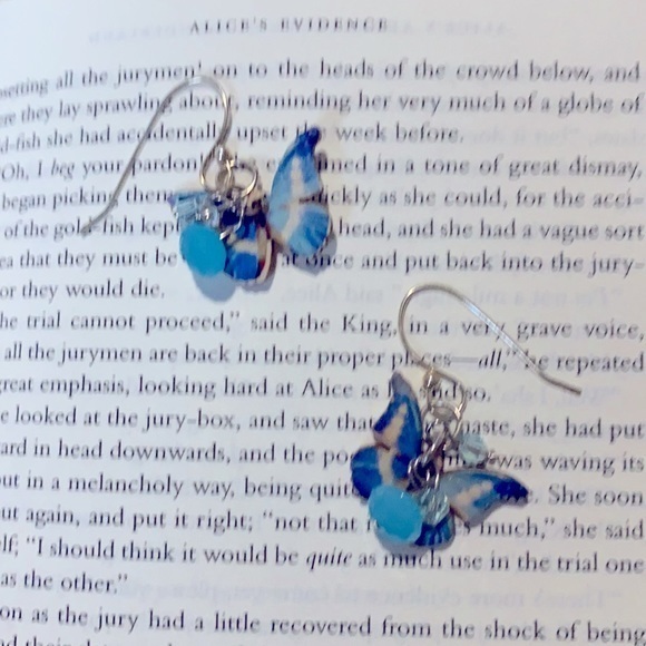 Sterling‎ silver blue theme wood butterfly earrings nwt - Picture 2 of 6
